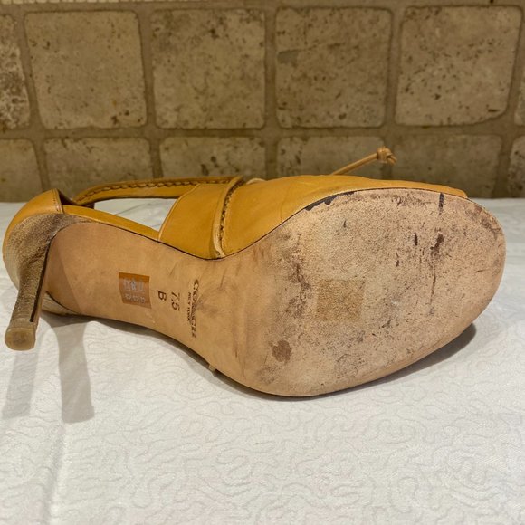 Coach | Peep toe high heal - Picture 11 of 16